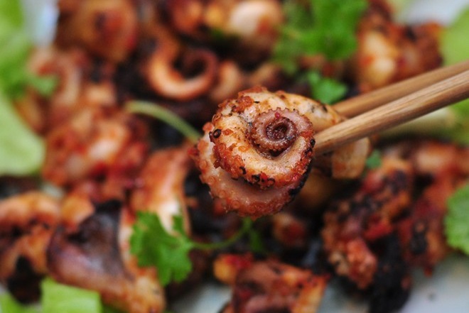 thịt bạch tuộc